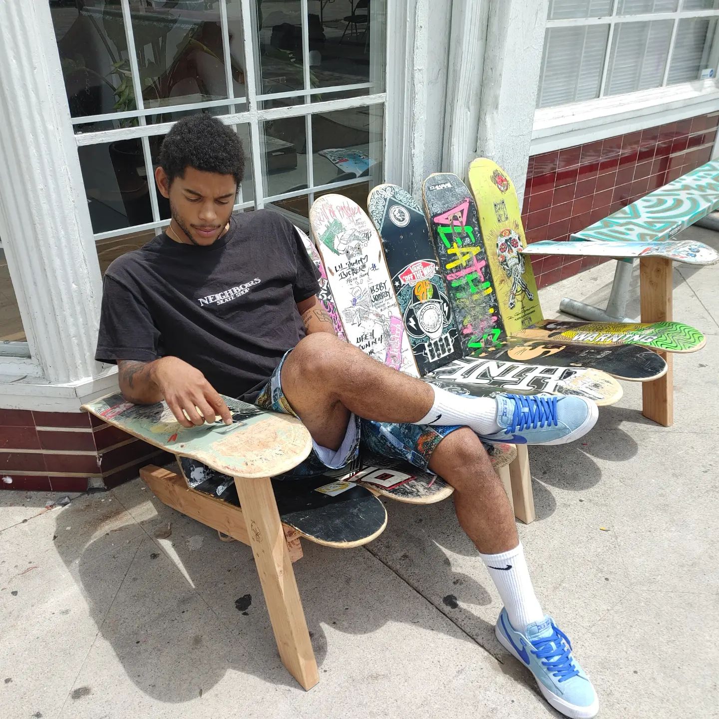 New Neighbors bench!@neighborsskateshop 